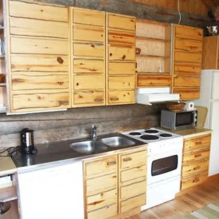 Holiday home Holiday Rukajarven Kelopirtit Karpalo